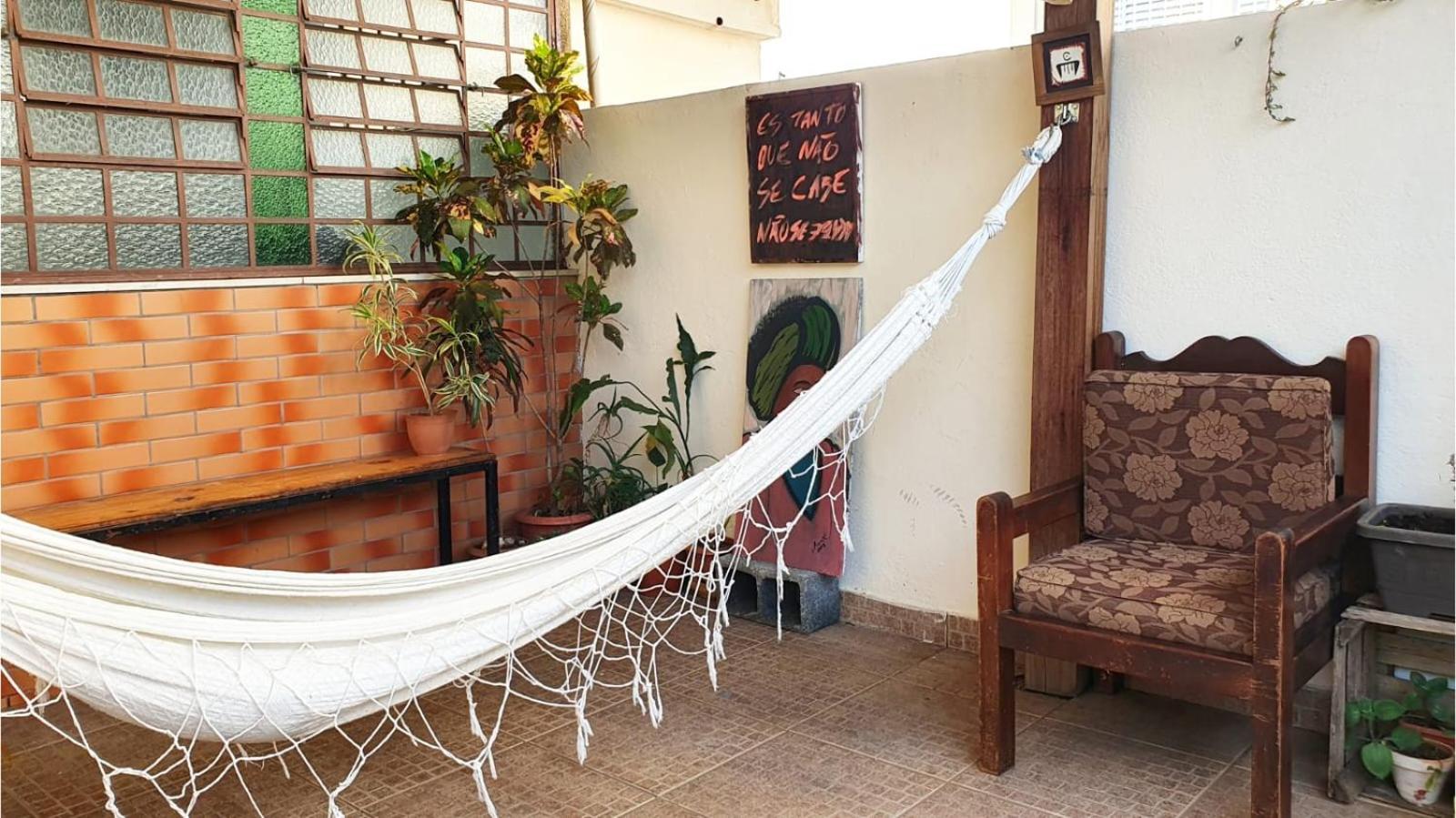 Quarto Casal Com Varanda Casa Caramel Belo Horizonte Kültér fotó